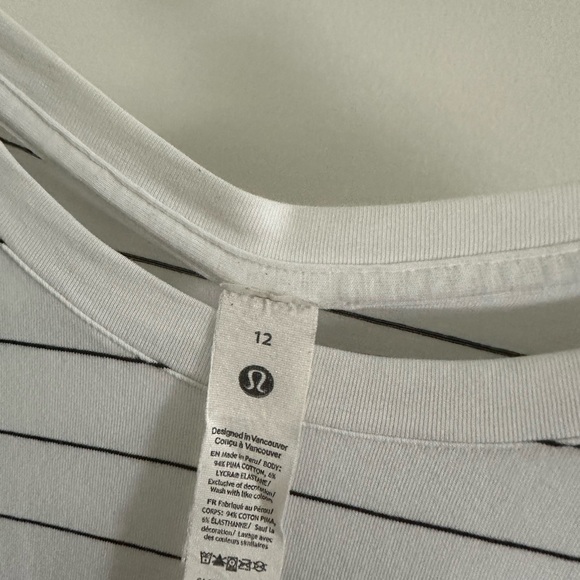 Lululemon Athletica White and Black Short Sleeve Tee - Picture 2 of 4